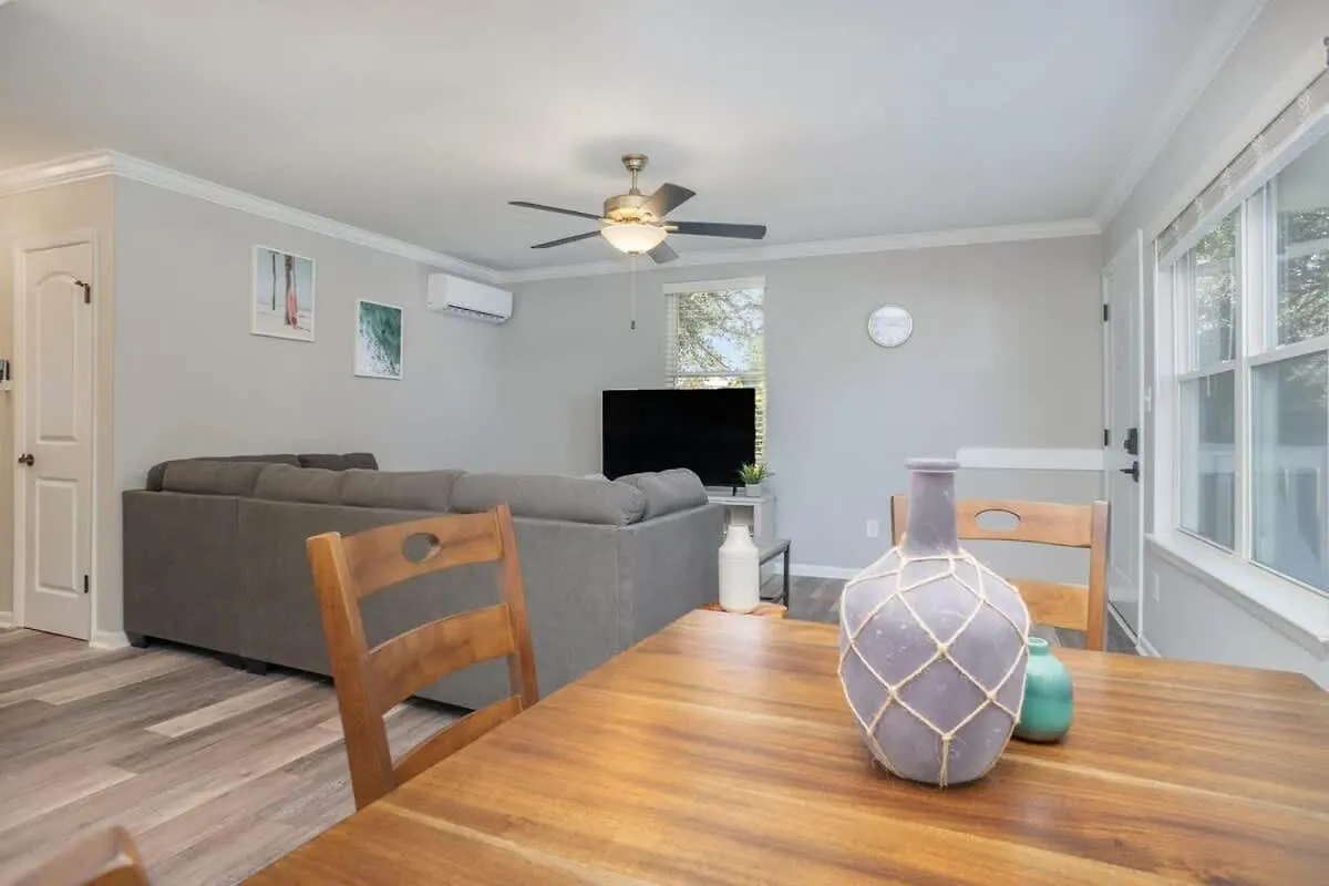 Hillside Cove - Sail Suite North Camellia Acres Apartment
